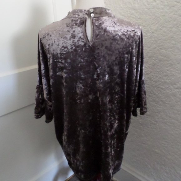 Listicle Crushed Velvet Collared V Neck Top M - Picture 4 of 4